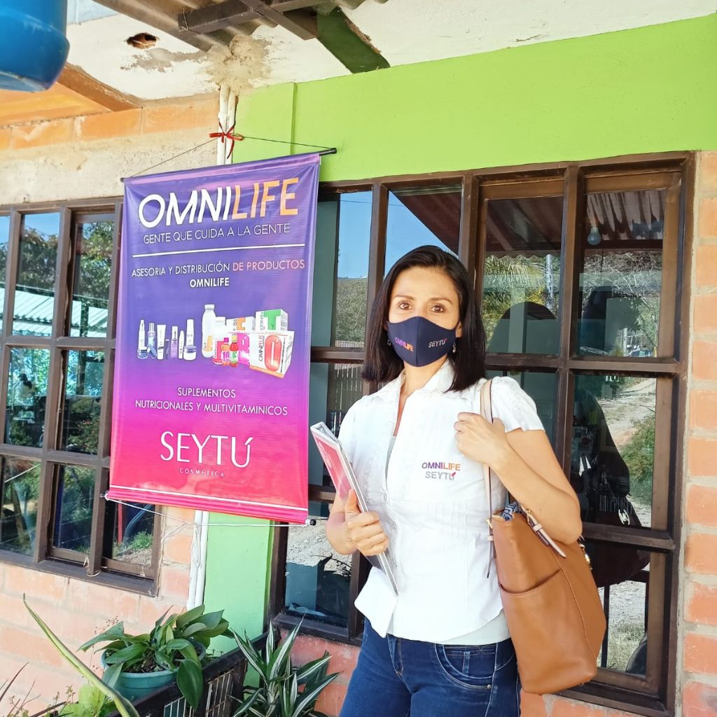 NOSOTROS: Empresarios omnilife y seytu