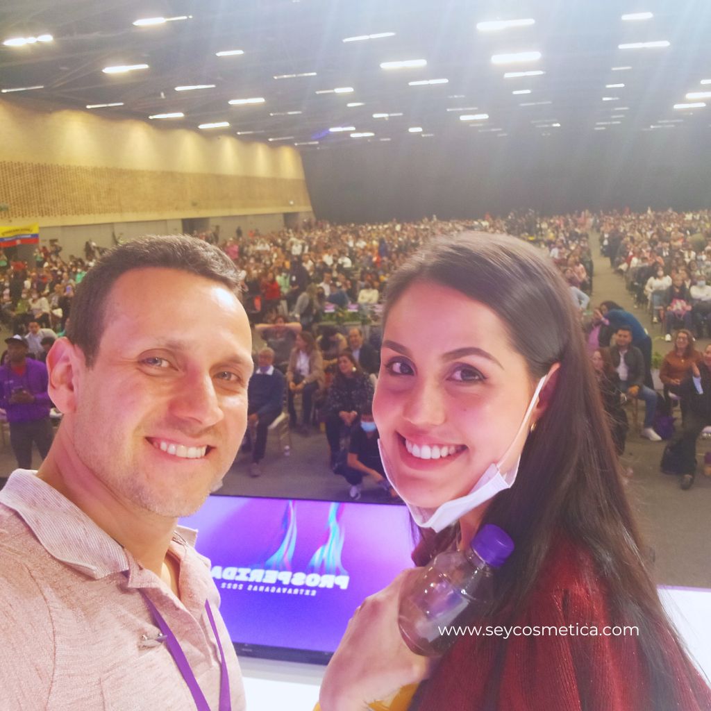 NOSOTROS: Empresarios omnilife y seytu